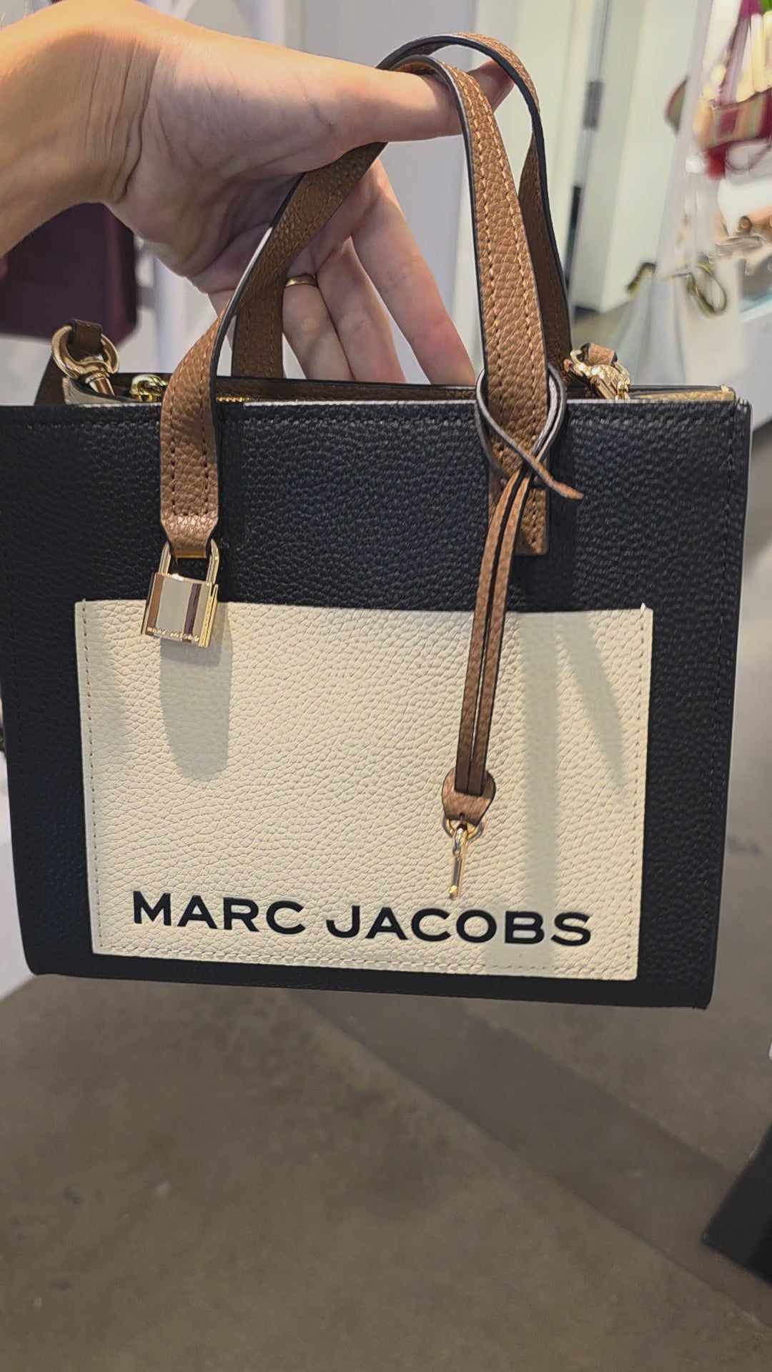 Marc Jacobs Grind